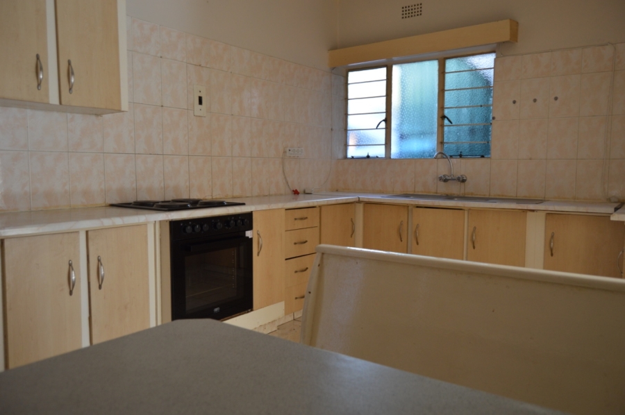 To Let 3 Bedroom Property for Rent in Fairland Gauteng