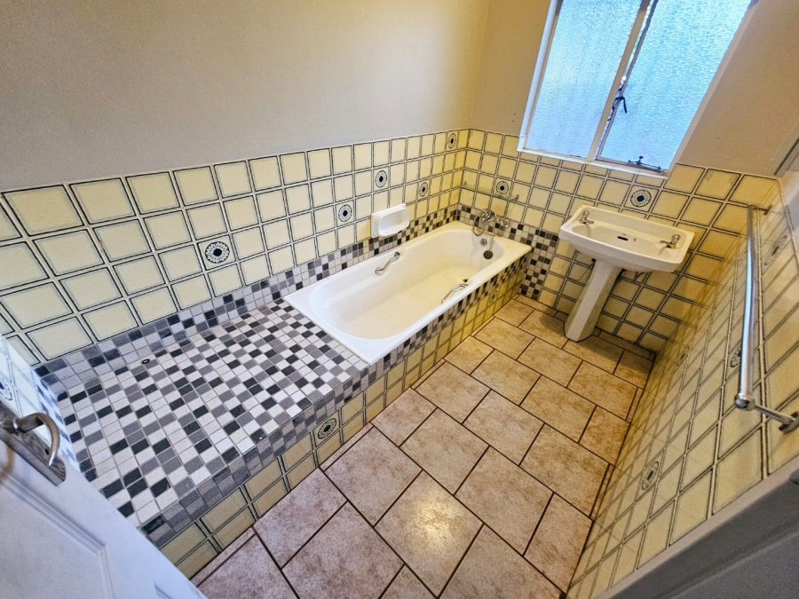 To Let 3 Bedroom Property for Rent in Mnandi Gauteng