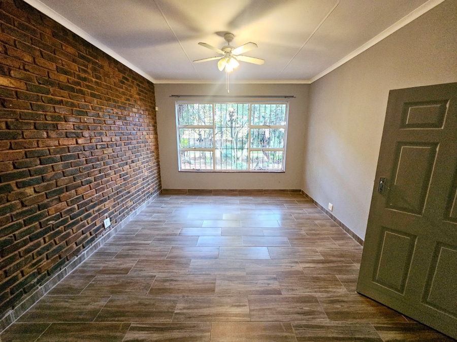 To Let 3 Bedroom Property for Rent in Mnandi Gauteng