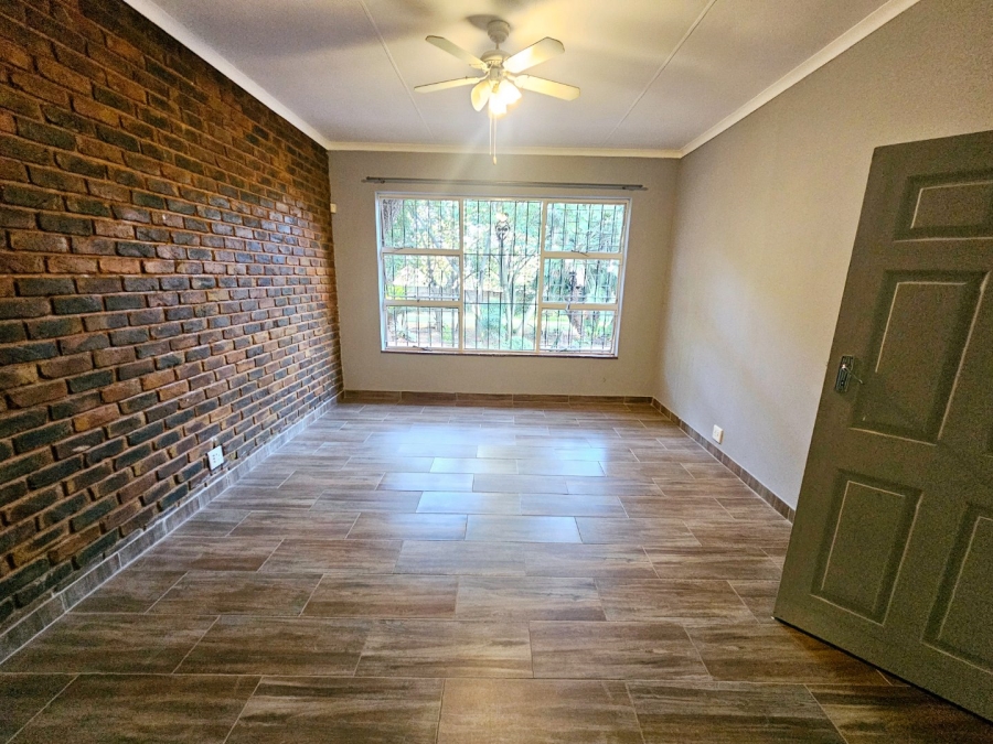 To Let 3 Bedroom Property for Rent in Mnandi Gauteng