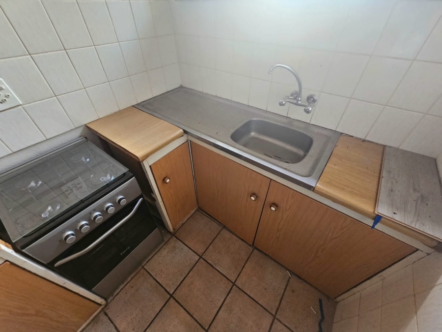 To Let 1 Bedroom Property for Rent in Mnandi Gauteng