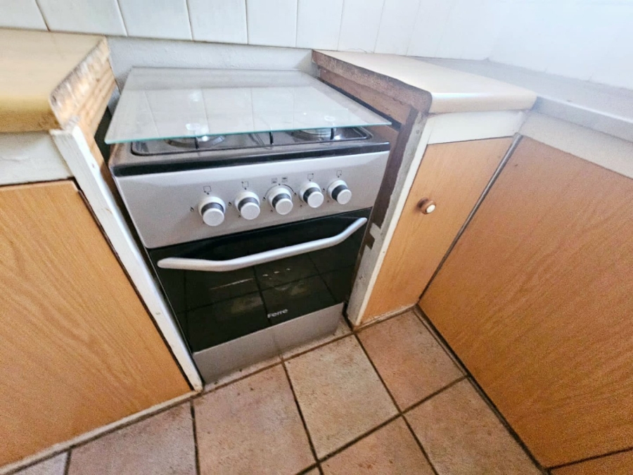 To Let 1 Bedroom Property for Rent in Mnandi Gauteng