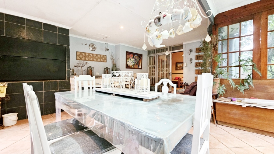 5 Bedroom Property for Sale in Three Rivers Gauteng