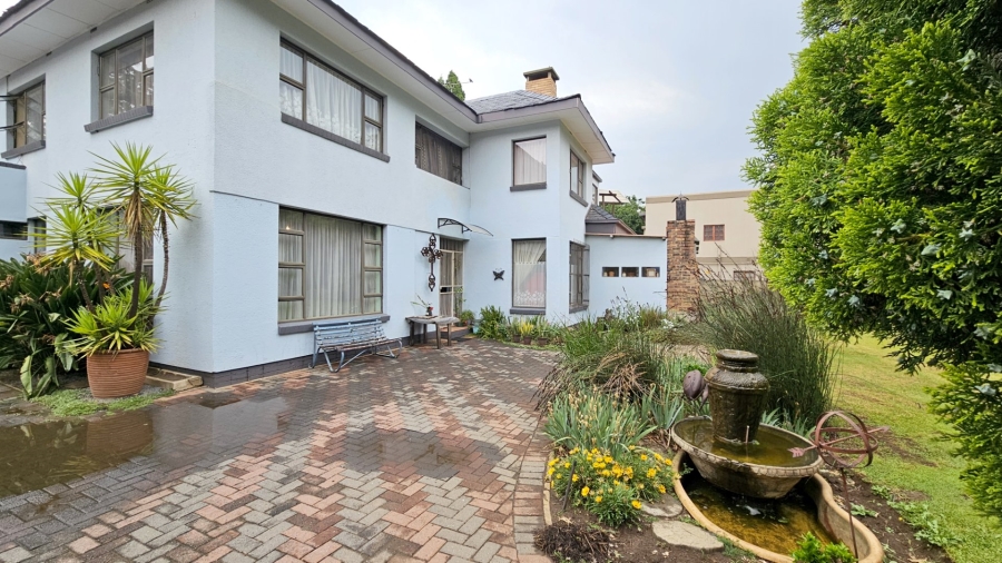 5 Bedroom Property for Sale in Three Rivers Gauteng
