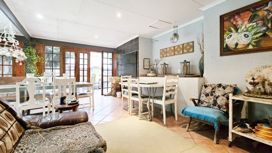 5 Bedroom Property for Sale in Three Rivers Gauteng