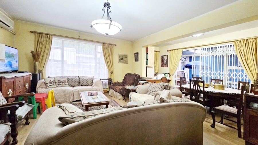 5 Bedroom Property for Sale in Three Rivers Gauteng