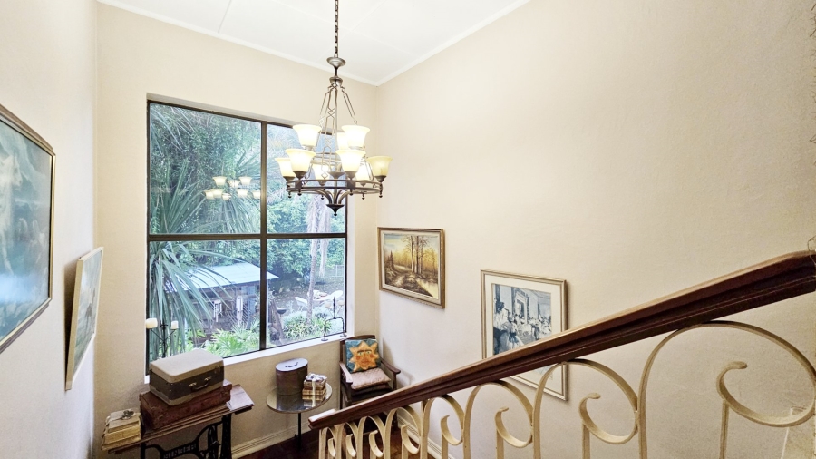 5 Bedroom Property for Sale in Three Rivers Gauteng