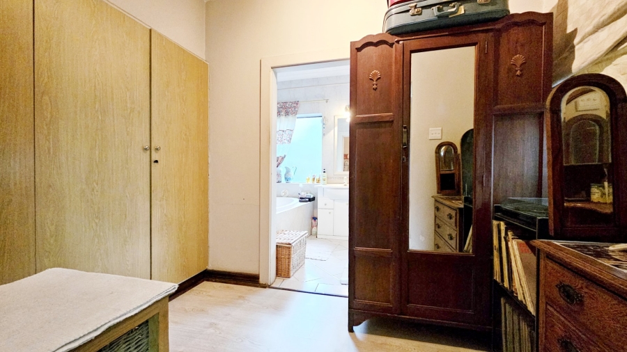 5 Bedroom Property for Sale in Three Rivers Gauteng