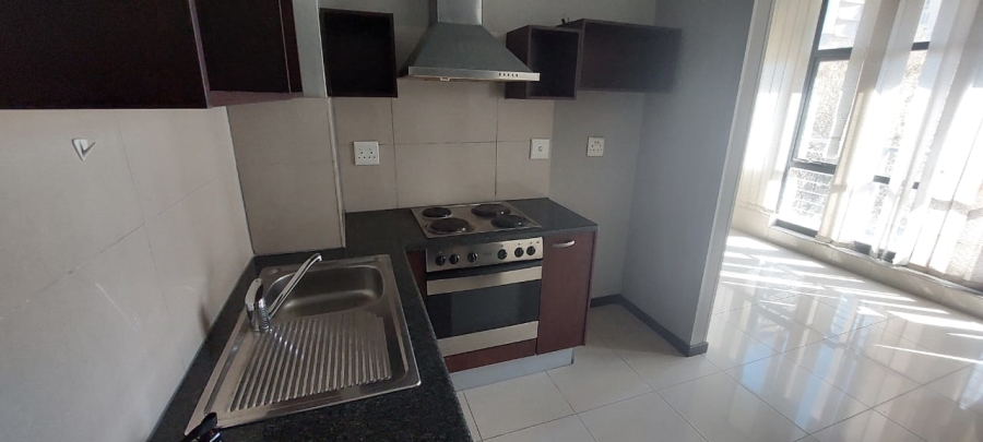 To Let 1 Bedroom Property for Rent in Braamfontein Gauteng