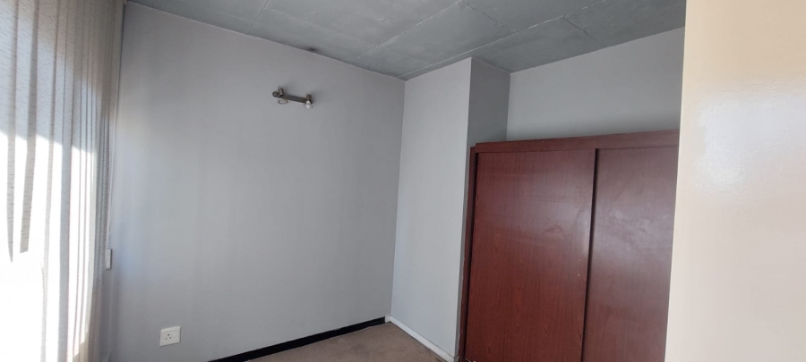 To Let 1 Bedroom Property for Rent in Braamfontein Gauteng