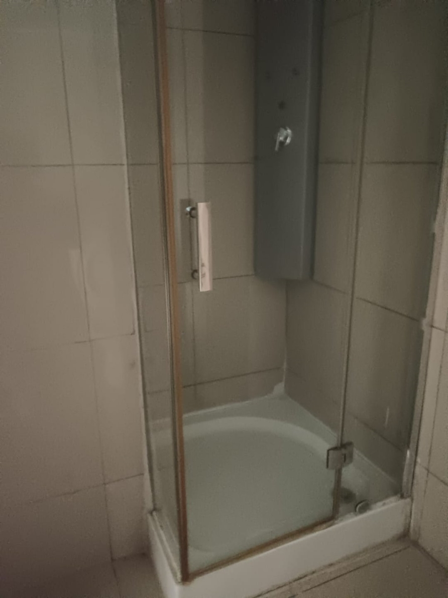 To Let 1 Bedroom Property for Rent in Braamfontein Gauteng