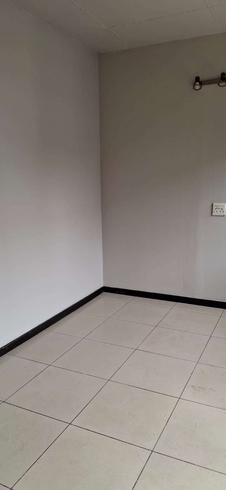 To Let 1 Bedroom Property for Rent in Braamfontein Gauteng