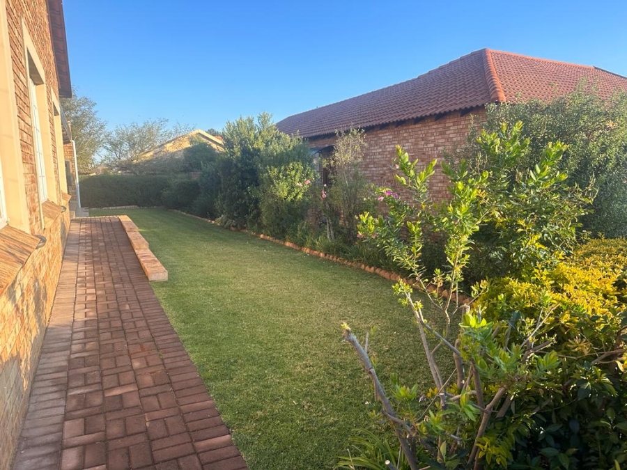 3 Bedroom Property for Sale in Wilgeheuwel Gauteng