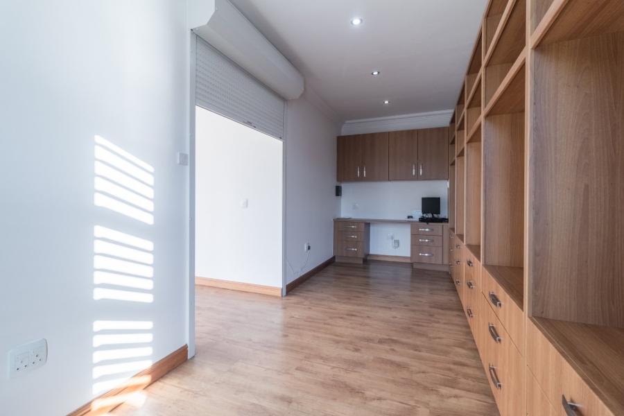 3 Bedroom Property for Sale in Bedfordview Gauteng