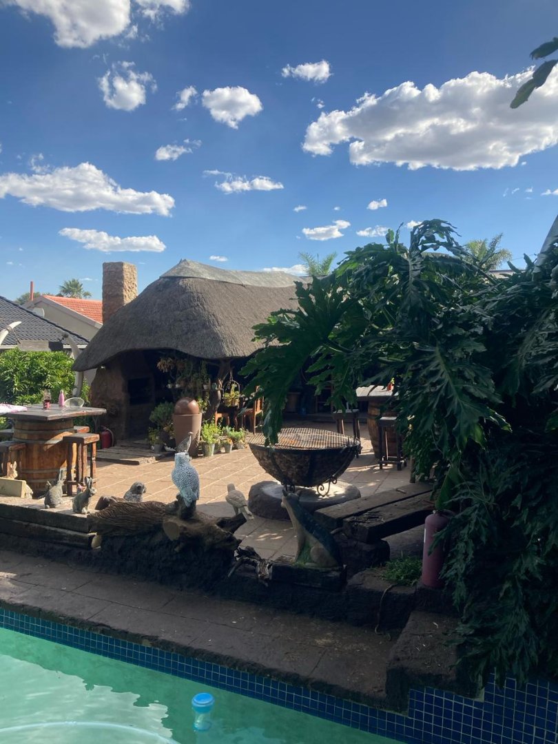 4 Bedroom Property for Sale in Lindhaven Gauteng