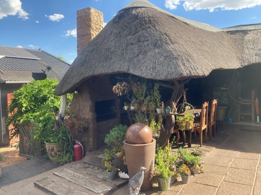 4 Bedroom Property for Sale in Lindhaven Gauteng