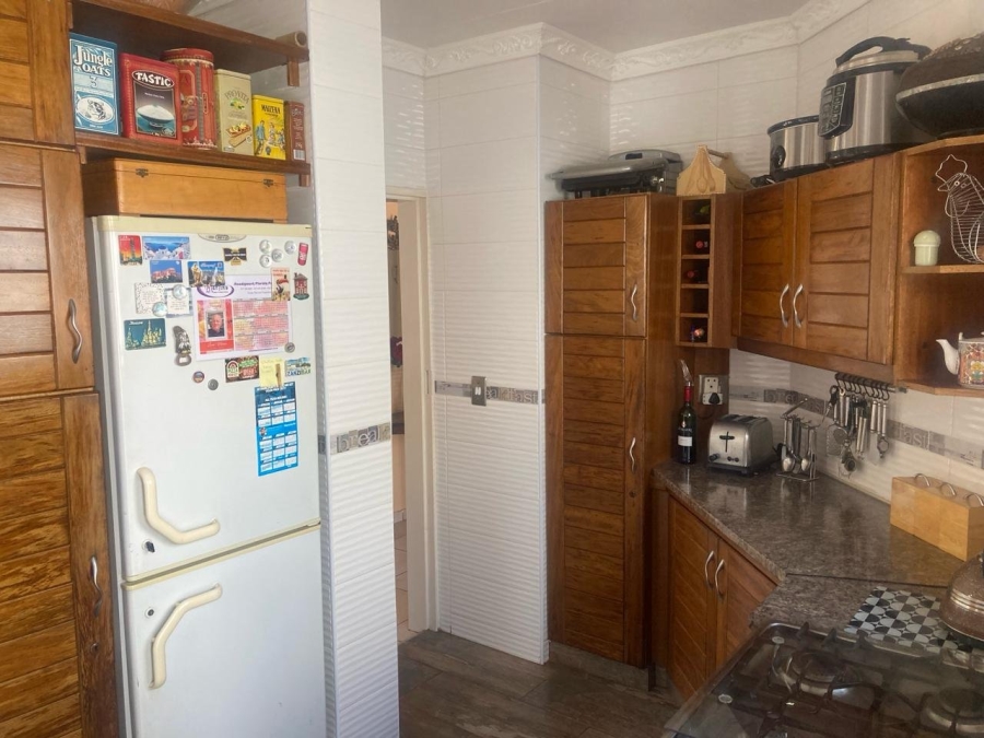 4 Bedroom Property for Sale in Lindhaven Gauteng