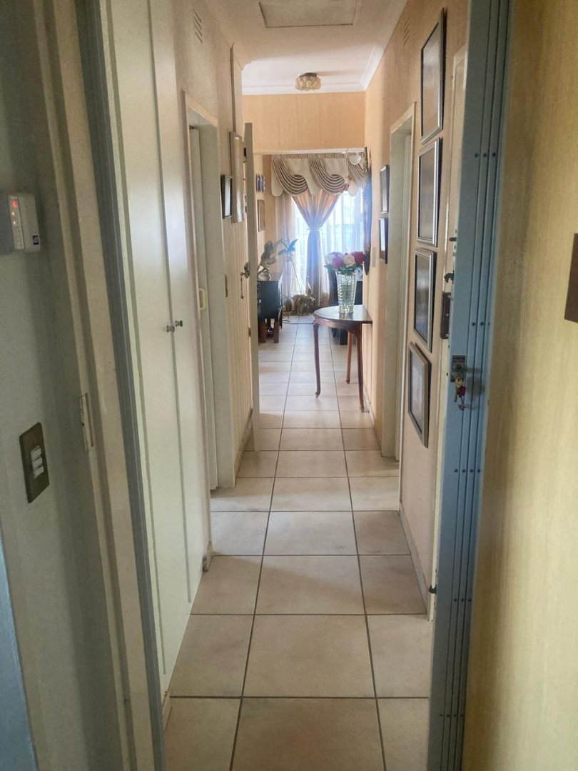 4 Bedroom Property for Sale in Lindhaven Gauteng