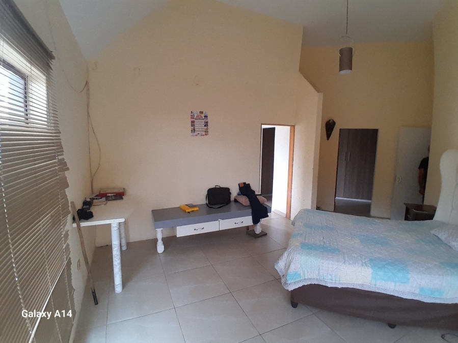 5 Bedroom Property for Sale in Sunair Park Gauteng