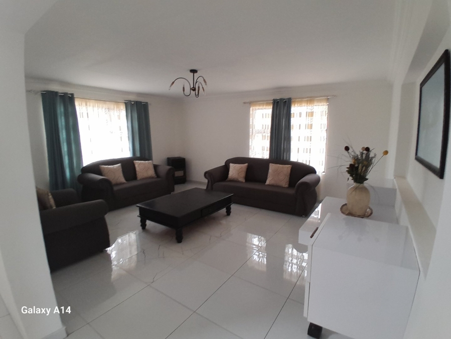 5 Bedroom Property for Sale in Sunair Park Gauteng