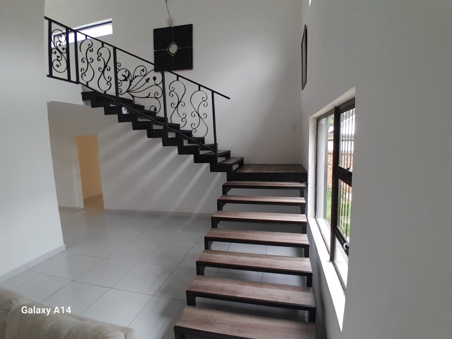 5 Bedroom Property for Sale in Sunair Park Gauteng