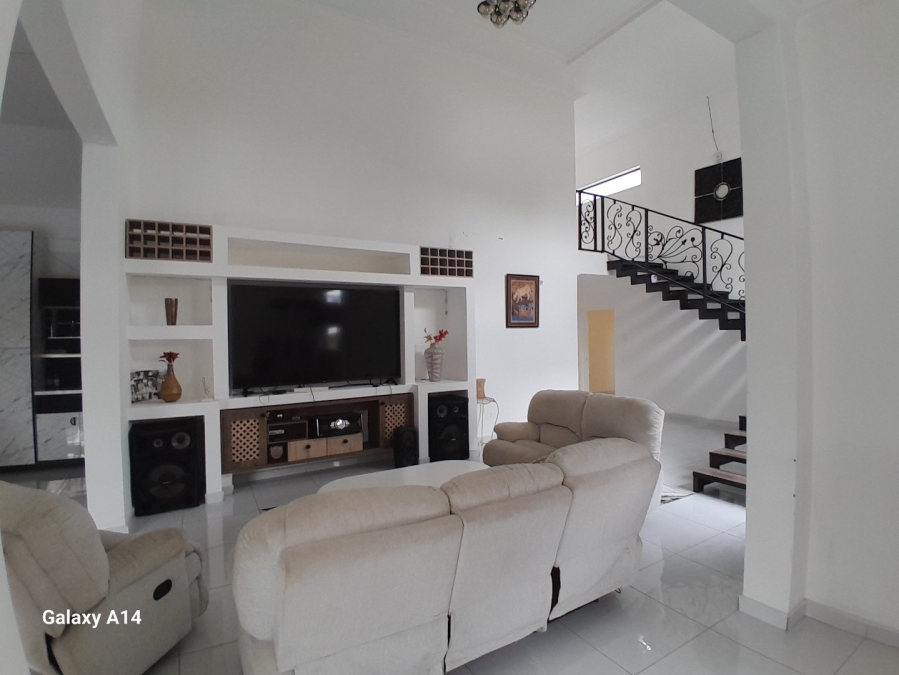 5 Bedroom Property for Sale in Sunair Park Gauteng