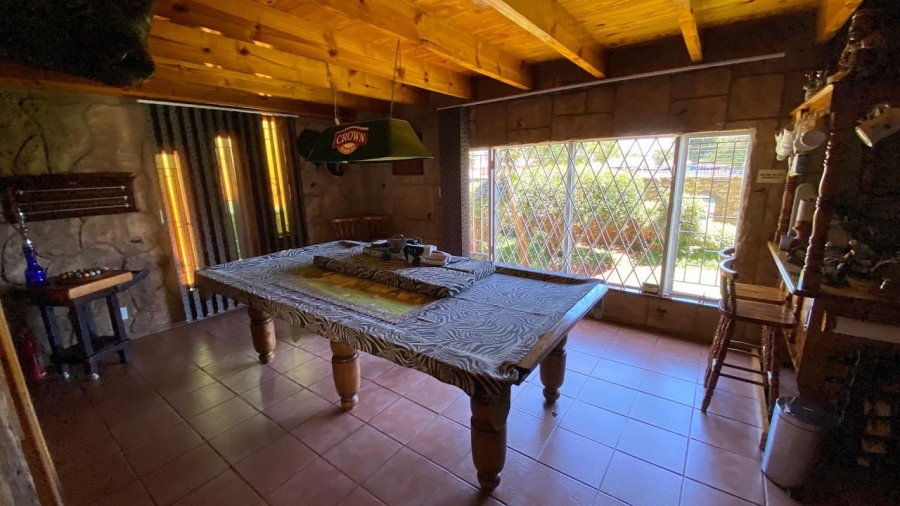 4 Bedroom Property for Sale in Carletonville Central Gauteng