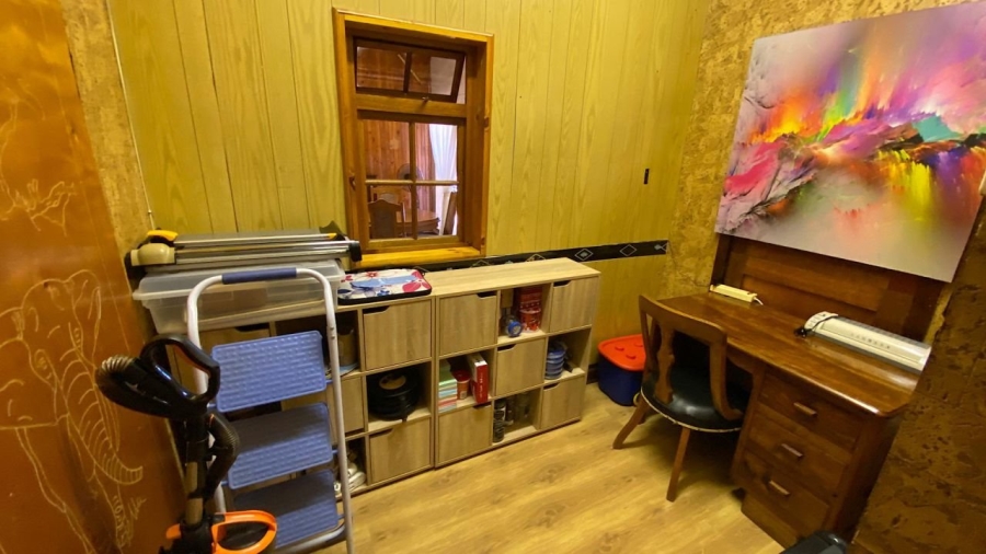 4 Bedroom Property for Sale in Carletonville Central Gauteng