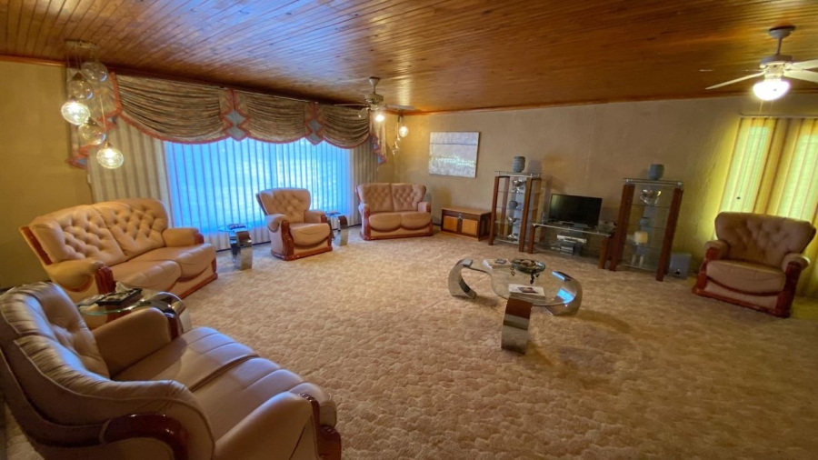 4 Bedroom Property for Sale in Carletonville Central Gauteng