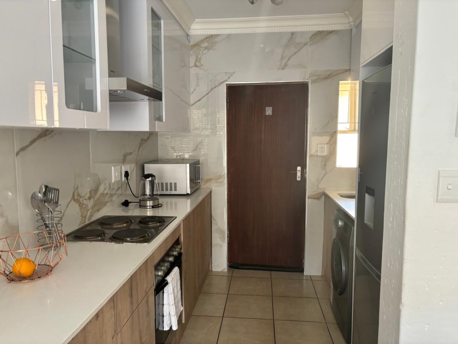 To Let 2 Bedroom Property for Rent in Ormonde View Gauteng