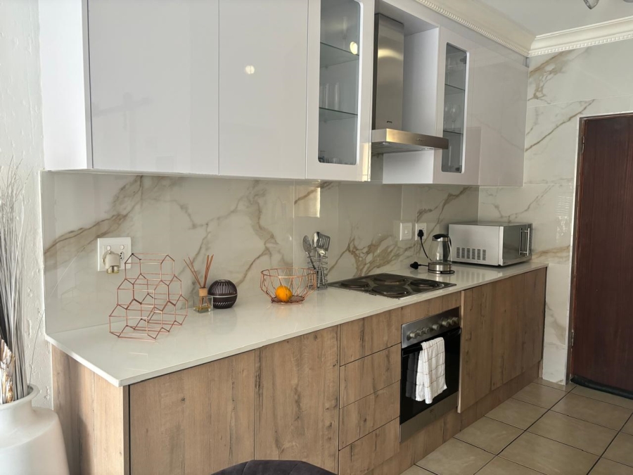 To Let 2 Bedroom Property for Rent in Ormonde View Gauteng