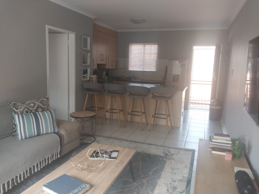 1 Bedroom Property for Sale in Newmark Estate Gauteng