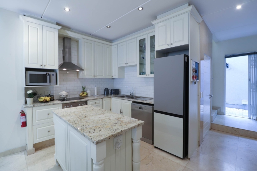 2 Bedroom Property for Sale in Bryanston Gauteng