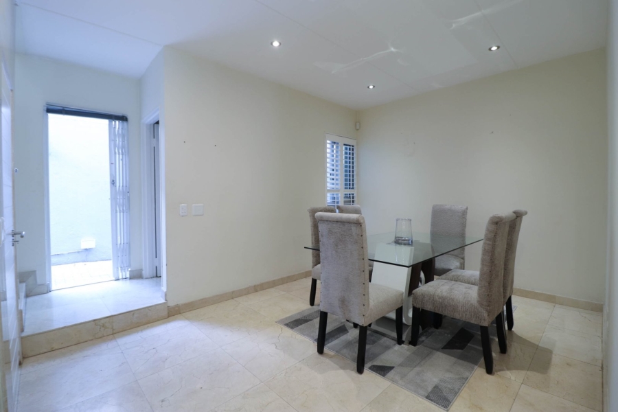 2 Bedroom Property for Sale in Bryanston Gauteng