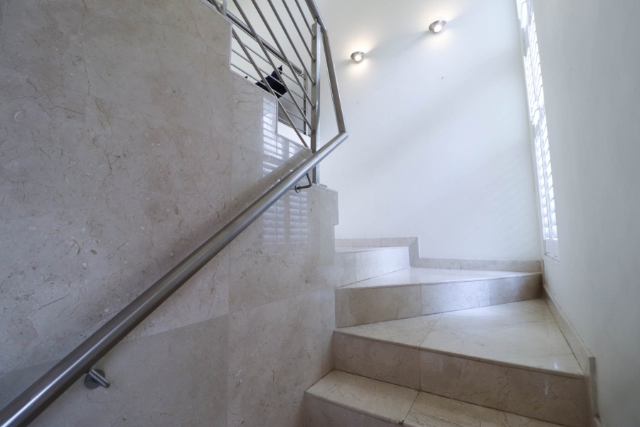 2 Bedroom Property for Sale in Bryanston Gauteng