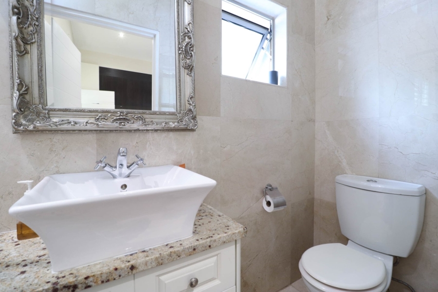 2 Bedroom Property for Sale in Bryanston Gauteng