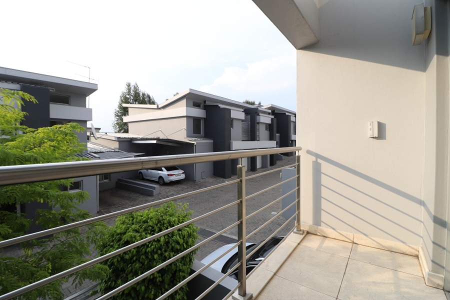 2 Bedroom Property for Sale in Bryanston Gauteng