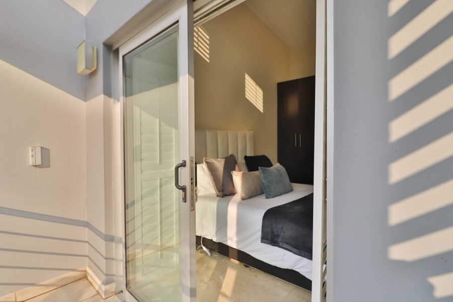 2 Bedroom Property for Sale in Bryanston Gauteng