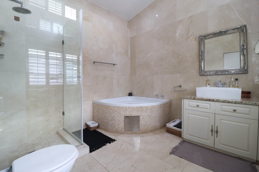 2 Bedroom Property for Sale in Bryanston Gauteng