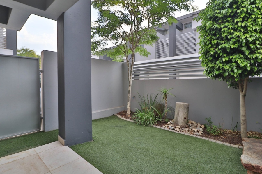 2 Bedroom Property for Sale in Bryanston Gauteng