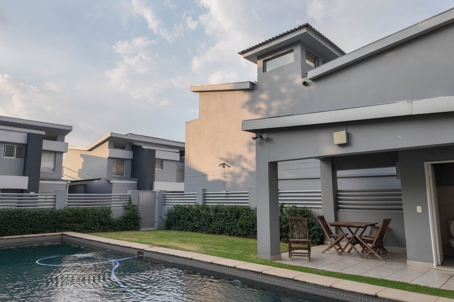 2 Bedroom Property for Sale in Bryanston Gauteng