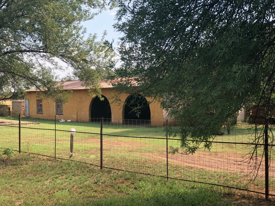 Commercial Property for Sale in Rosashof Gauteng