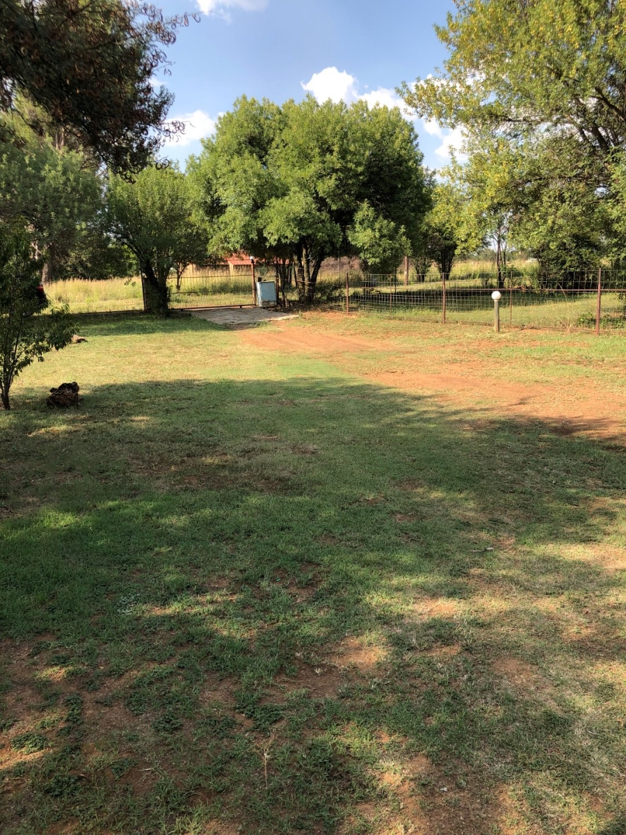 Commercial Property for Sale in Rosashof Gauteng