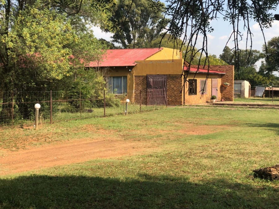 Commercial Property for Sale in Rosashof Gauteng