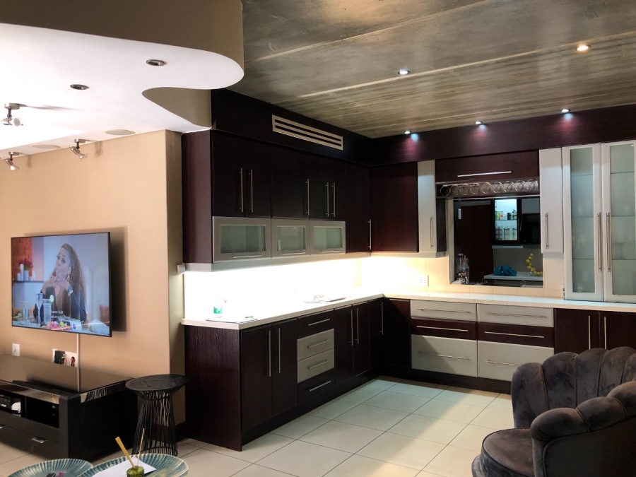 4 Bedroom Property for Sale in Fleurdal Gauteng