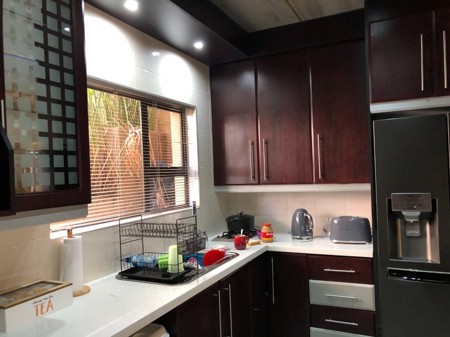 4 Bedroom Property for Sale in Fleurdal Gauteng