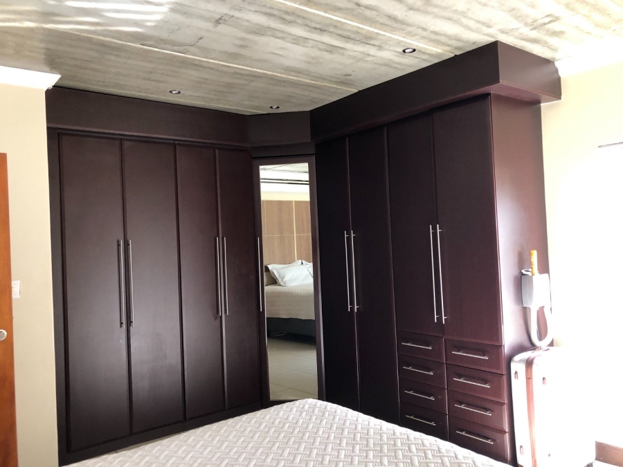 4 Bedroom Property for Sale in Fleurdal Gauteng