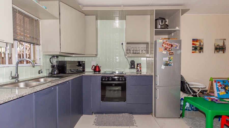 To Let commercial Property for Rent in Greenstone Hill Gauteng