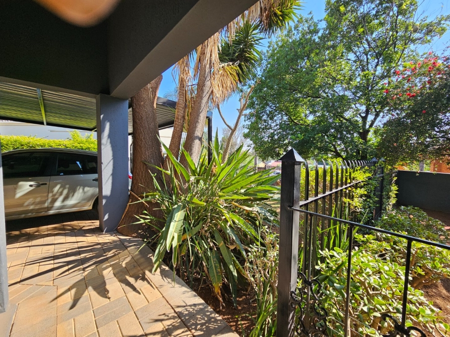 To Let 3 Bedroom Property for Rent in Moreleta Park Gauteng