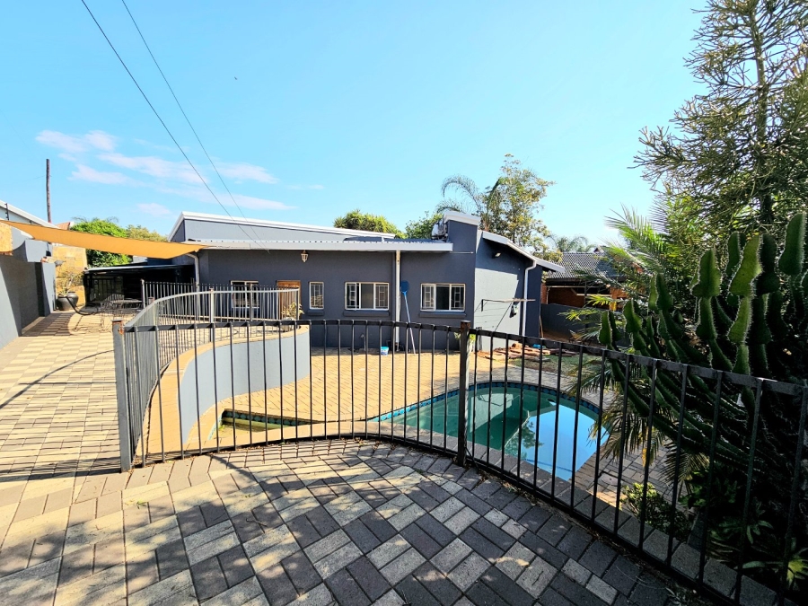 To Let 3 Bedroom Property for Rent in Moreleta Park Gauteng